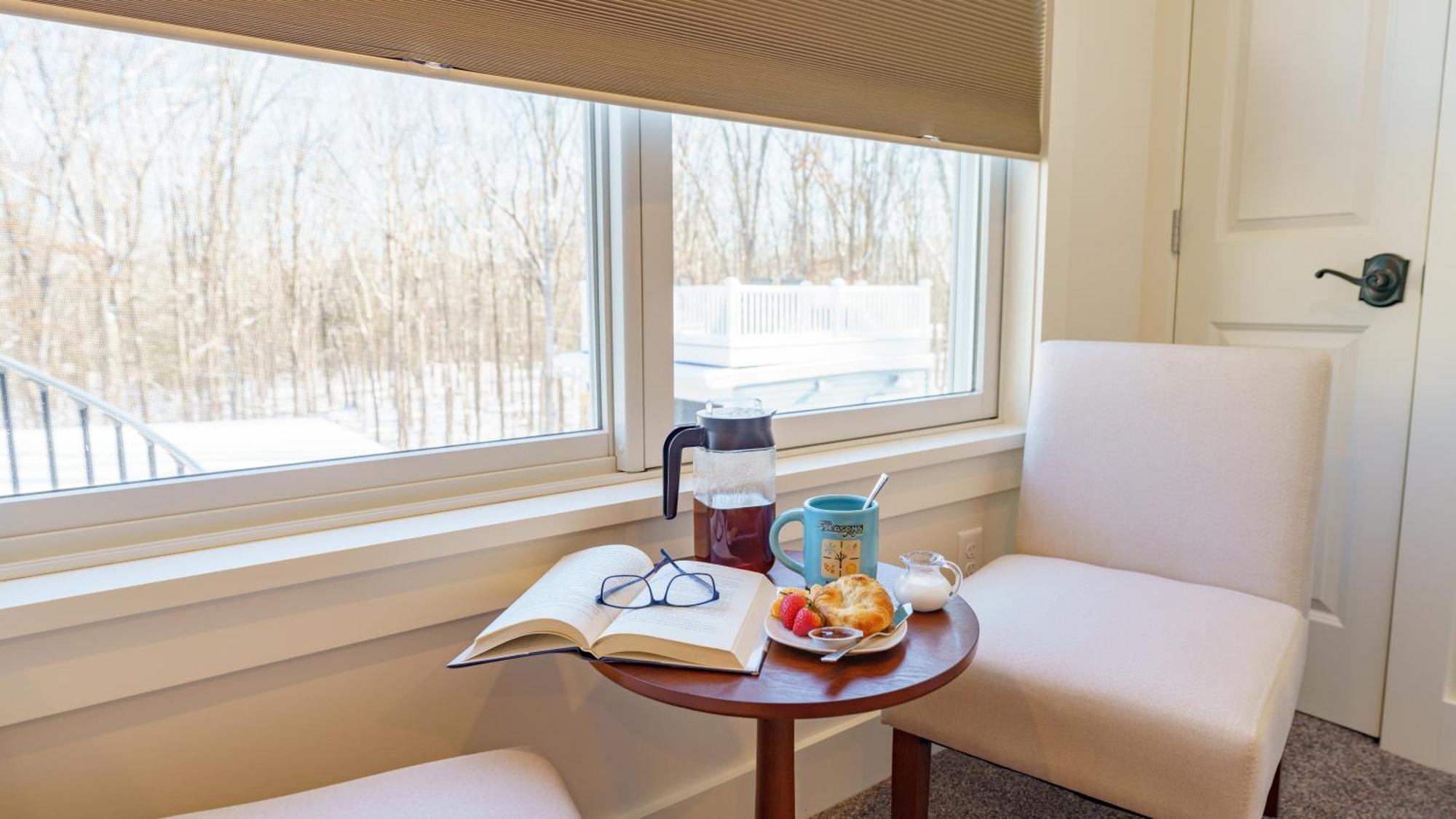 Four Seasons For Fun Bed & Breakfast Lakeville ภายนอก รูปภาพ